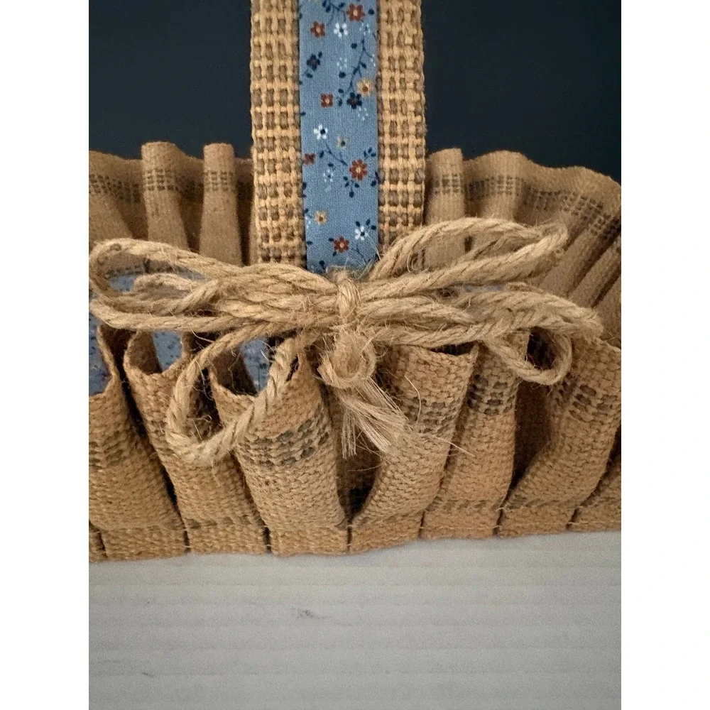 VTG Handmade Burlap Basket Farmhouse Primitive Rustic Tan Blue Floral Handle